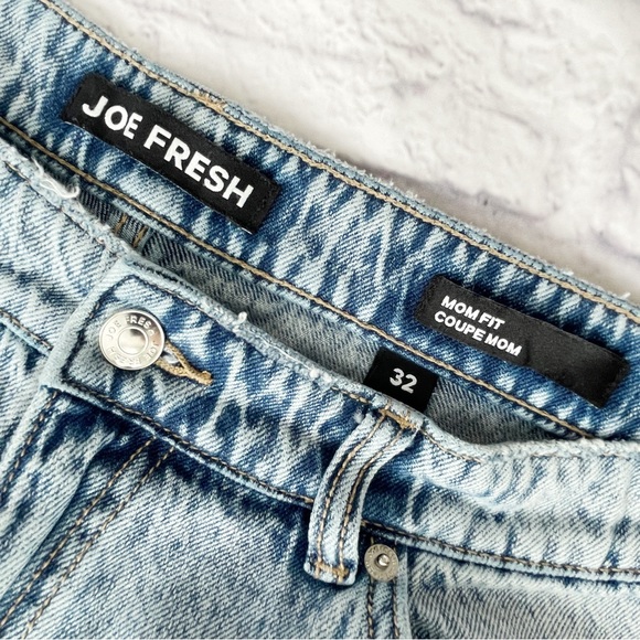Joe Fresh Mom Fit Jeans size 32 High Waist Distressed - Picture 5 of 8